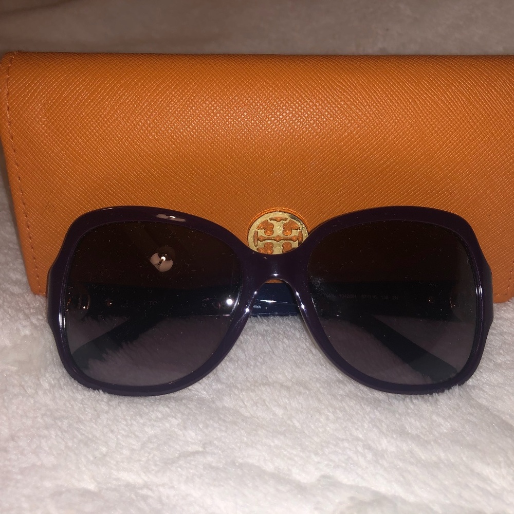 SOLD-Tory Burch Sunglasses
